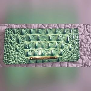 Brahmin Myrtle wallet